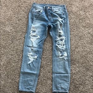 American Eagle Tomgirl Jeans.